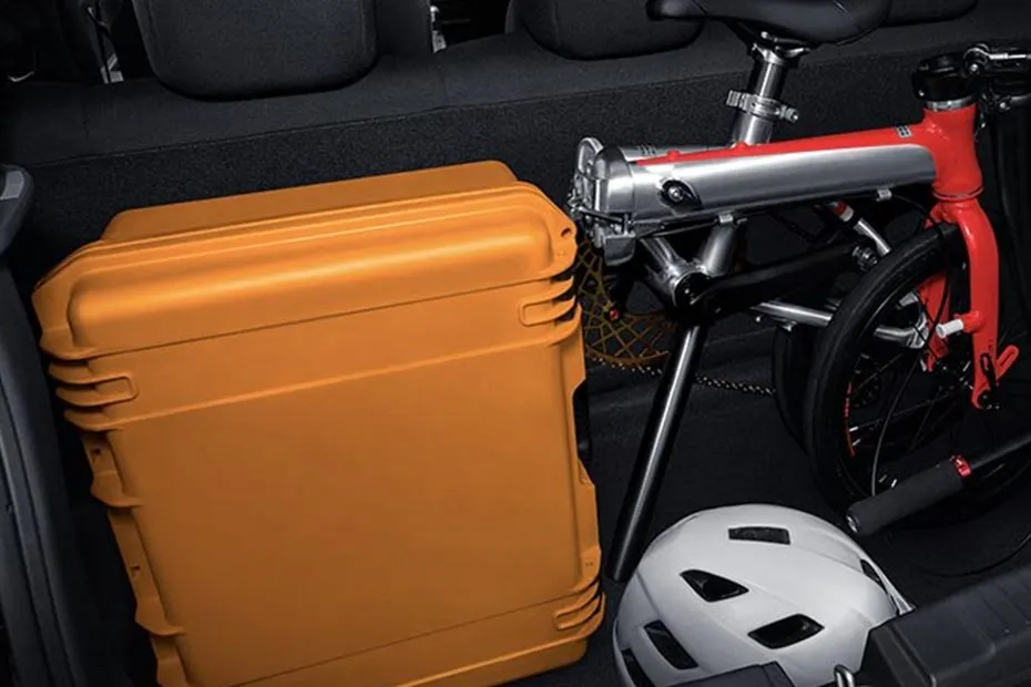 toyota-agya-storage-closer-view-700570