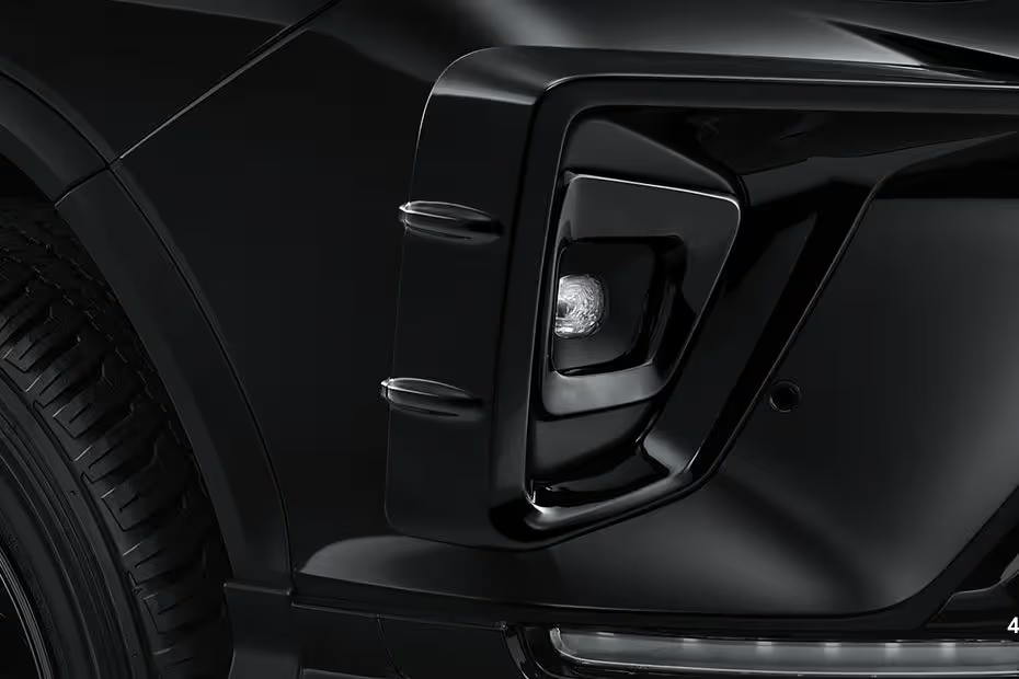 toyota-fortuner-front-fog-lamp-527916