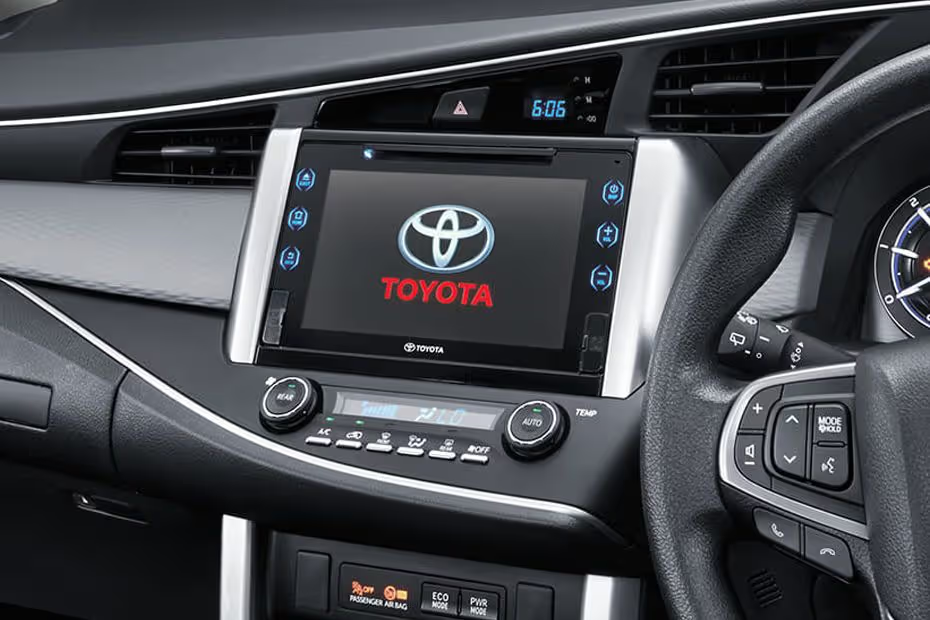 toyota-kijang-innova-front-ac-controls-663082