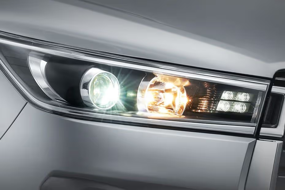 toyota-kijang-innova-headlight-745017